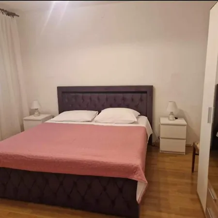 Two-bedroom With Sea View A1 تروغير