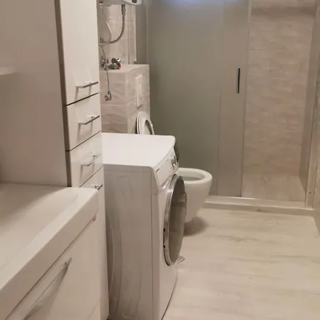 شقة Two-bedroom With Sea View A1 *