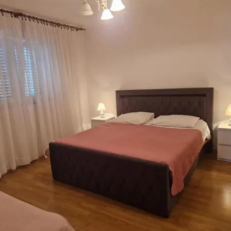 Apartment Two-bedroom With Sea View A1
