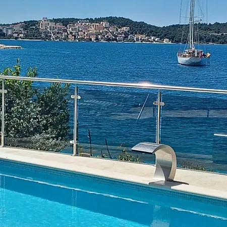 Two-bedroom With Sea View A1 Apartmán Trogir