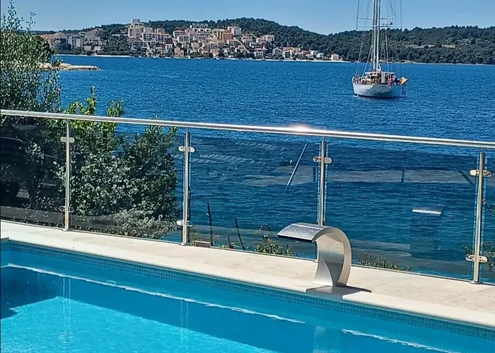 Two-bedroom With Sea View A1 Apartment Trogir