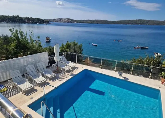 Two-bedroom With Sea View A1 Apartment Trogir
